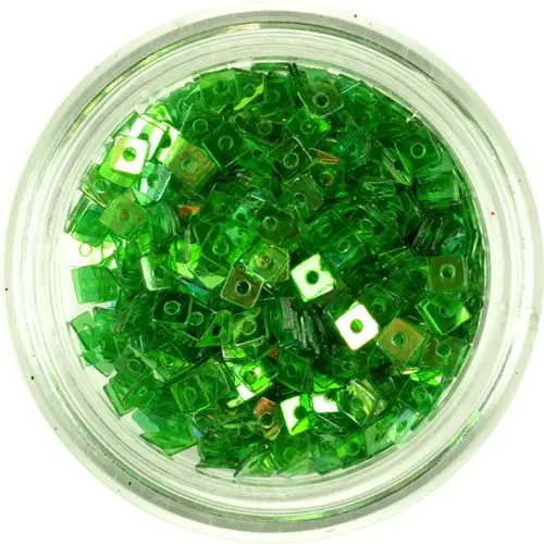 Priehľadné konfety s dierkou - malé zelené štvorčeky